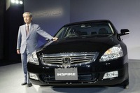 【新聞ウォッチ】ホンダ、新車発表会で一足早い新社長の“お披露目” 画像