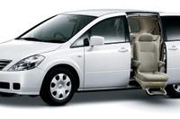 【新型日産『プレサージュ』発表】クルマ椅子も便利に!! 福祉車両を設定 画像
