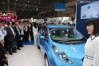 【CEATEC 10】日産 リーフ…スマートフォンで遠隔操作 画像