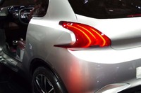 【パリモーターショー10】プジョー HR1 詳細画像…ハイブリッドSUV 画像