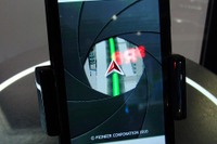 【CEATEC 10】車載クレードルに各種センサーを内蔵 画像