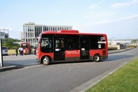 早稲田大の新型電動バスが完成、埼玉県で実証実験へ 画像