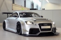 アウディ TT RS にレースバージョン 画像