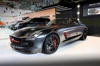 【シドニーモーターショー10】メルセデス SLS AMG、世界に1台のマットブラック 画像