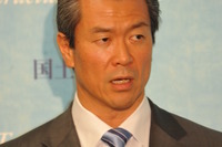 馬淵内閣府特命担当相 「ビザなし」で訪島検討 画像