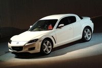 【株価】平均1万円台回復---『RX-8』効果でマツダに評価 画像