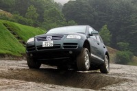 プレミアムSUV・VW『トゥアレグ』---オン/オフ走りの写真蔵 画像