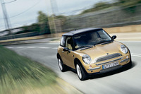 『MINI』にボディ新色と新オプション 画像