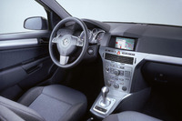 【フランクフルトショー2003出品車】新型オペル『アストラ』のインテリア 画像