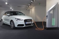 アウディ、主力工場にEV充電用の太陽光発電設備 画像