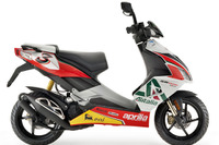 スーパースポーツスクーター? アプリリア SBKレプリカ 画像