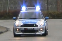 MINI EVにポリスカー仕様…未来を先取り!?［動画］ 画像