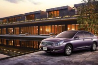 日産、三菱に上級セダンをOEM供給 画像