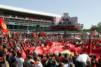 【F1イタリアGP決勝】ミハエル、ティフォシを裏切らず 画像