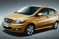 メルセデス公認コピー車?…中国北京汽車 画像