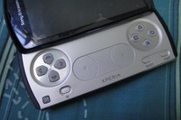 PSフォンの新たな写真、Xperiaのロゴも 画像