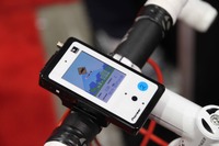 【CES 11】パイオニア、自転車利用者の健康状態管理システムを出品 画像