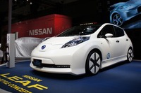 【東京オートサロン11】日産 リーフ にエアロ登場…EVでもカッコ良く 画像