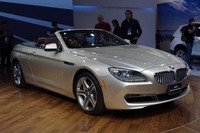 【デトロイトモーターショー11】BMW 650iコンバーチブル 詳細画像…やっぱりソフトトップ 画像