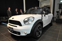 【MINI クロスオーバー 日本発表】伝統はデザイン、革新は装備 画像