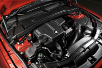 BMWの新世代直4ターボ、採用拡大…5シリーズ と Z4 画像