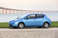 WCOTY ワールドカーオブザイヤー、最終選考に日本車は リーフ のみ 画像
