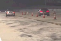 こちらは MINIジェットマン ?!…GT-R と加速競争［動画］ 画像