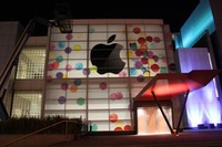 iPad 2発表の噂、その会場を一足先に直撃 画像