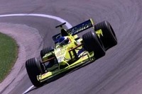 1日に2度F1マシンに轢かれた男 画像