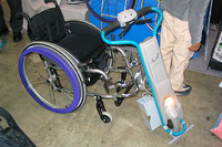 【福祉機器展】手動車椅子を電動に……I.R.ケア『チェアーライダー』 画像