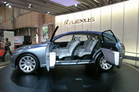 【東京ショー2003速報】ときめきとやすらぎのSUV---レクサス『LF-X』 画像