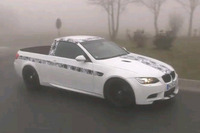 BMW M3 にピックアップ?!…その正体とは［動画］ 画像