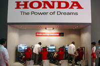 【東京ショー2003速報】ショー会場で『GT4』、穴場はココだ!! 画像