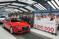 アウディ A4、累計生産500万台を達成 画像