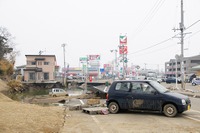 【東日本大震災】津波で道路が寸断されたままの石巻 画像
