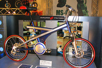 【東京自転車展】ガンダム・デザイナーによる自転車 画像