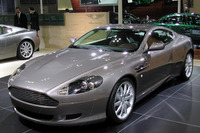 【東京ショー2003続報】アストンマーチン『DB9』の車名 画像