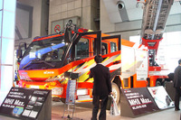【東京国際消防防災展】はしご車は難しい---シミュレーター体験 画像