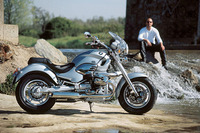 BMWの二輪車『R1200Cモントーク』12月15日から発売 画像