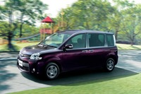 トヨタ シエンタ 改良新型…専用デザイン「ダイス」追加 画像