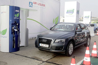 アウディ Q5 に燃料電池コンセプト 画像