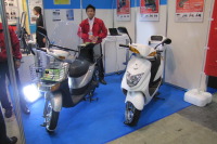 ［NEW環境展11］25度の斜度でも登る電動バイク…常盤産業 画像