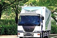 忙しいときは帰してあげない。日産ディーゼルの新しい勤務体制 画像
