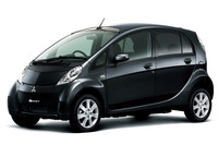 三菱 i-MiEV 廉価版を正式発表、東芝製バッテリー搭載で10.5kWh 画像