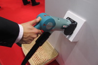 【スマートグリッド展 11】軽さ・使いやすさを向上した次世代EV用充電コネクタ…矢崎総業 画像