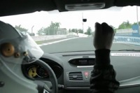 ルノー メガーヌRS トロフィ、FF市販車ニュル最速記録の瞬間［動画］ 画像