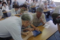 高齢者に iPad を使ってもらった…反応と人気アプリトップ5 画像