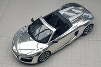 全身鏡面仕上げのアウディ R8…エルトン・ジョンの邸宅に 画像
