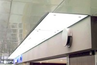 発光面積98.8%、トピー工業のLED光天井 画像
