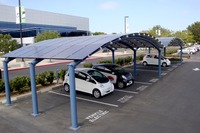 三菱電機、米三菱自動車に太陽電池モジュールを納入 画像